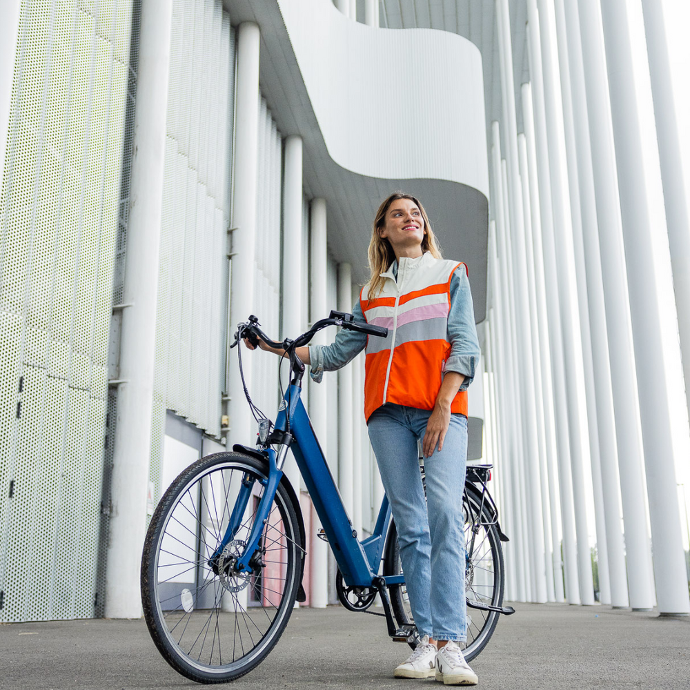 
                      
                        Veste réfléchissante - Polyester 100% recyclé
                      
                    