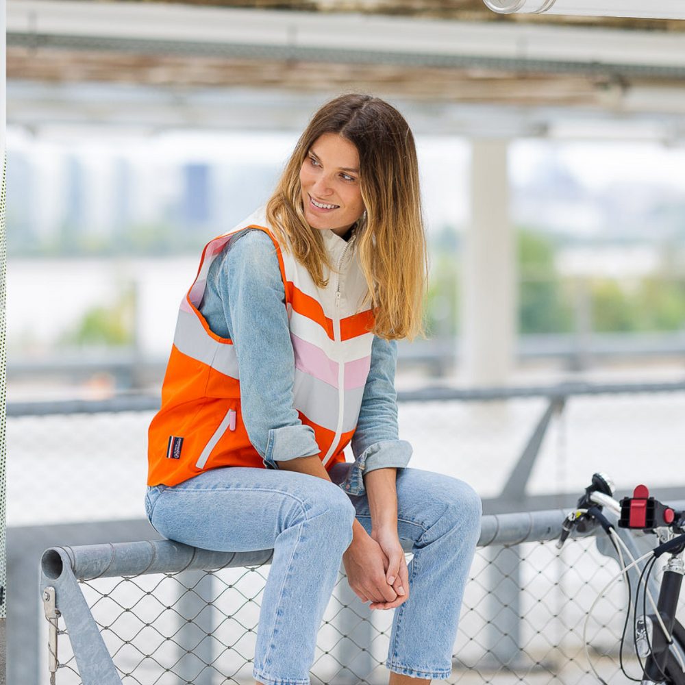 
                      
                        Veste réfléchissante - Polyester 100% recyclé
                      
                    