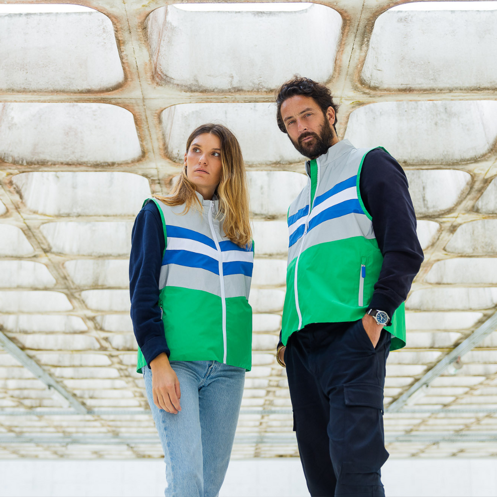 
                      
                        Veste réfléchissante - Polyester 100% recyclé
                      
                    