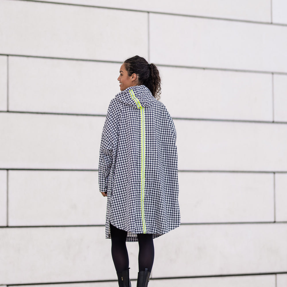 
                      
                        Poncho London
                      
                    