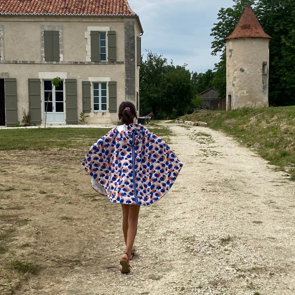 
                      
                        Cape de pluie enfant en polyester recyclé
                      
                    